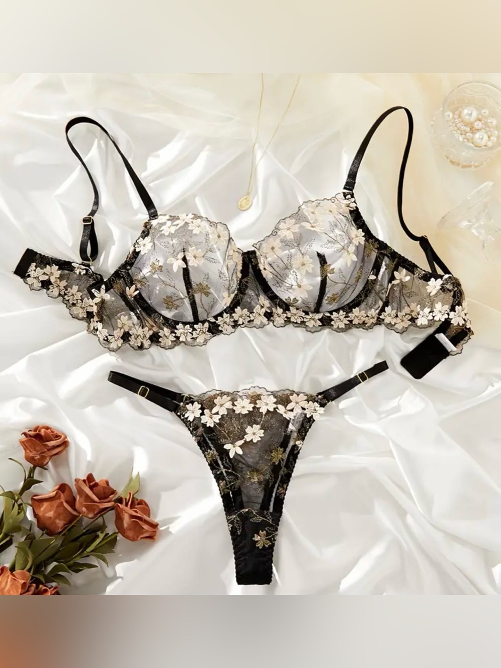Floral Lace Underwire Bra & Thong Set - Black and Cream